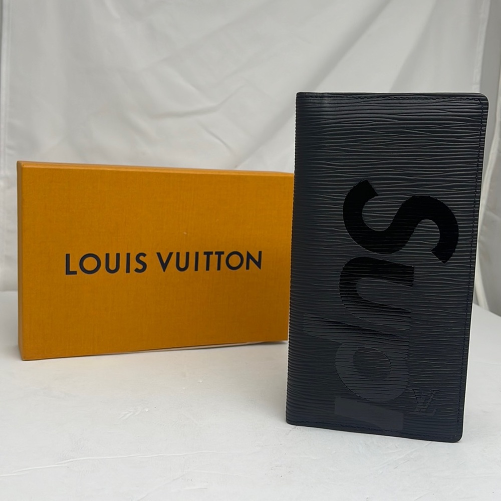 Louis Vuitton x Supreme Brazza Wallet